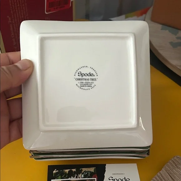 Spode Christmas Tree Square Plates Set - Picture 4 of 5